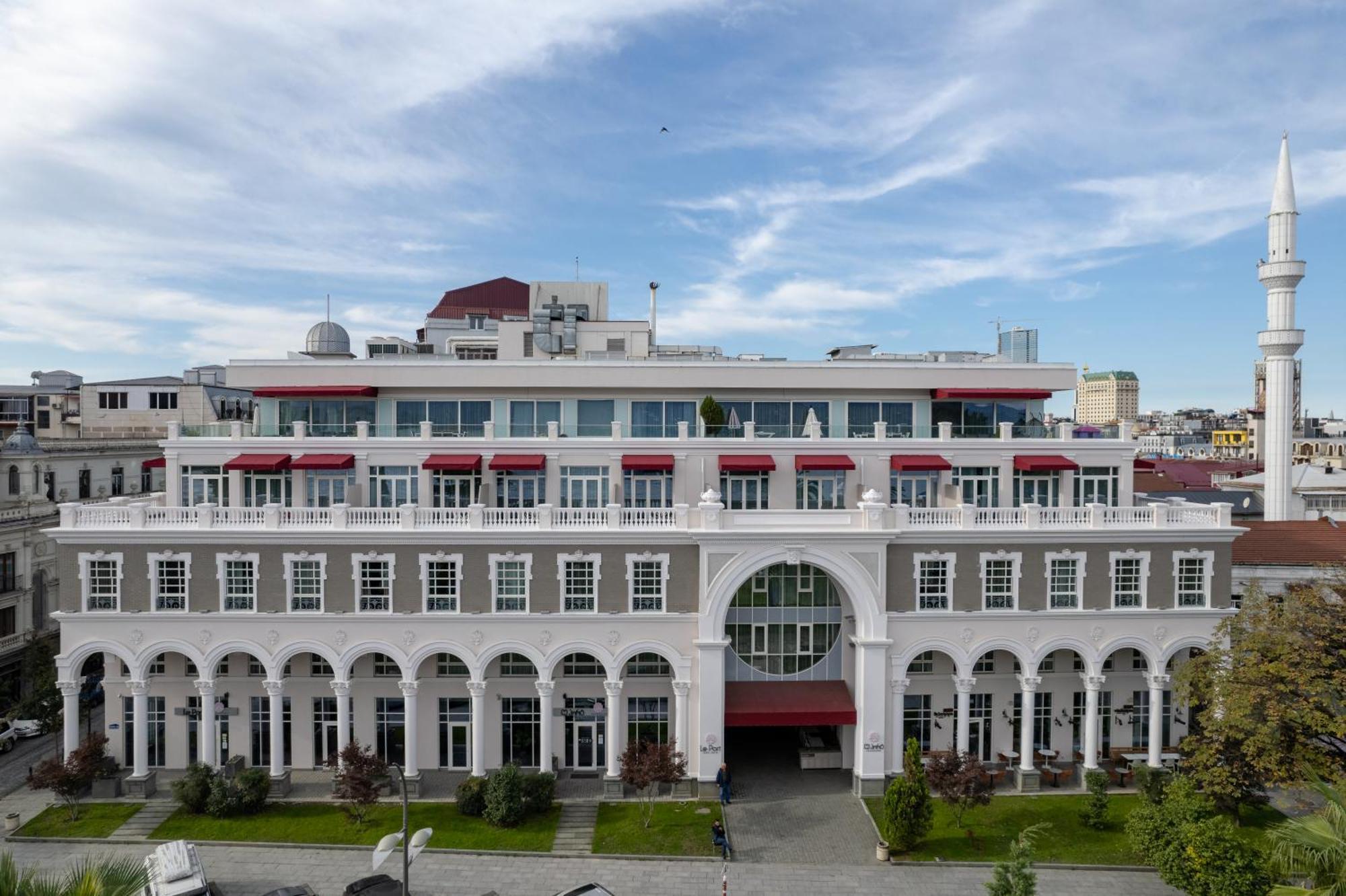 Le Port Boutique Apart Hotel Batumi Exterior foto